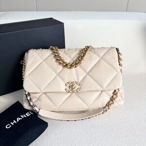 Chanel Women Pre-Loved Bag Very Good Condition